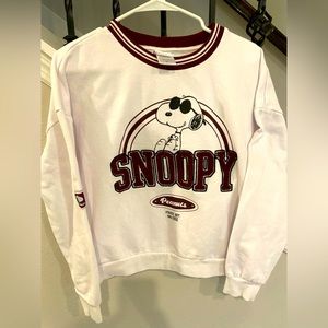 Peanuts “Snoopy” Sweatshirt